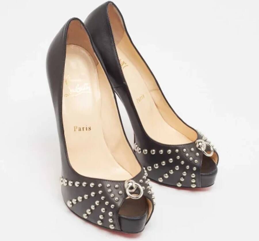 Christian Louboutin Pre-owned Leather heels Black Dames