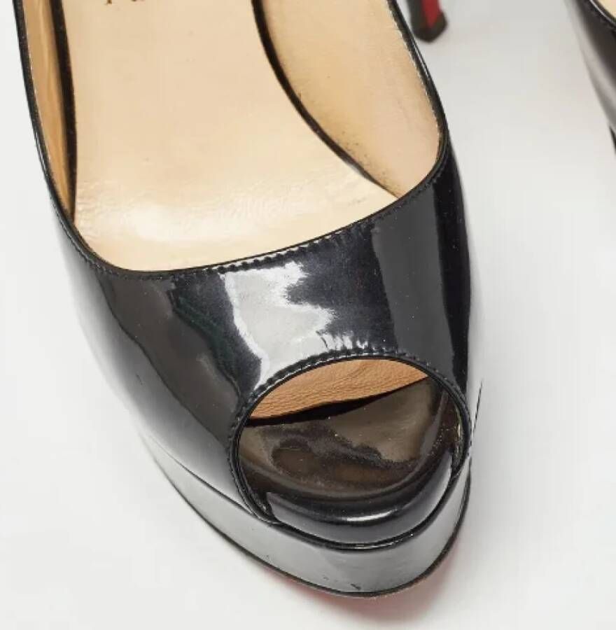 Christian Louboutin Pre-owned Leather heels Black Dames