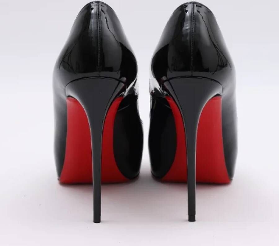 Christian Louboutin Pre-owned Leather heels Black Dames