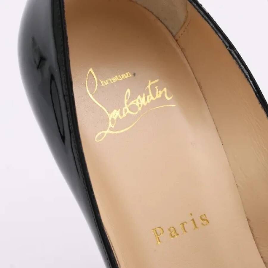 Christian Louboutin Pre-owned Leather heels Black Dames