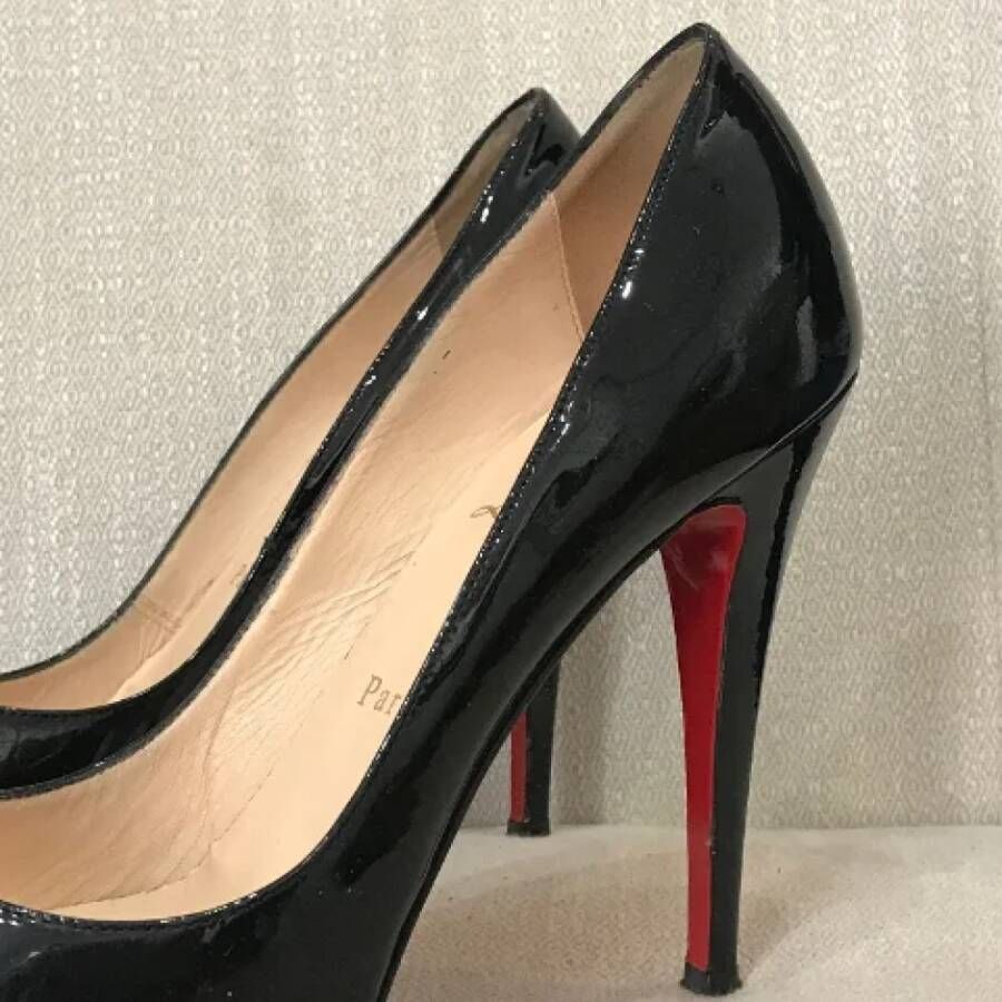 Christian Louboutin Pre-owned Leather heels Black Dames