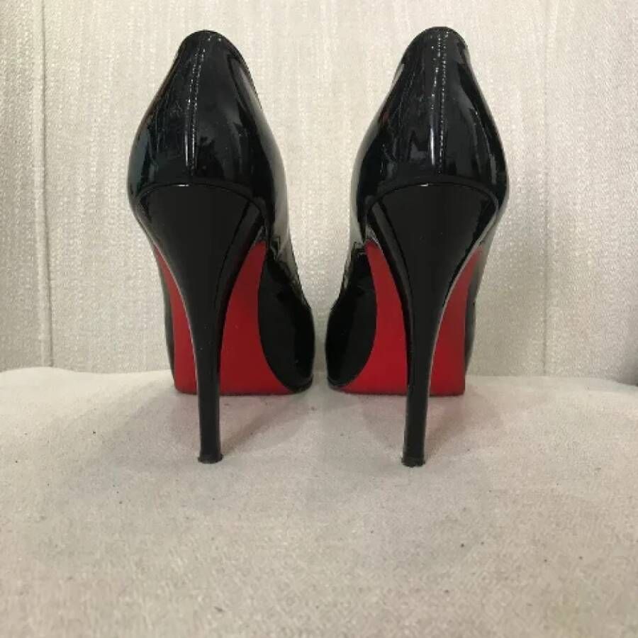 Christian Louboutin Pre-owned Leather heels Black Dames