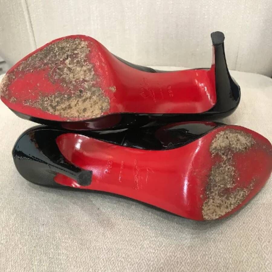 Christian Louboutin Pre-owned Leather heels Black Dames