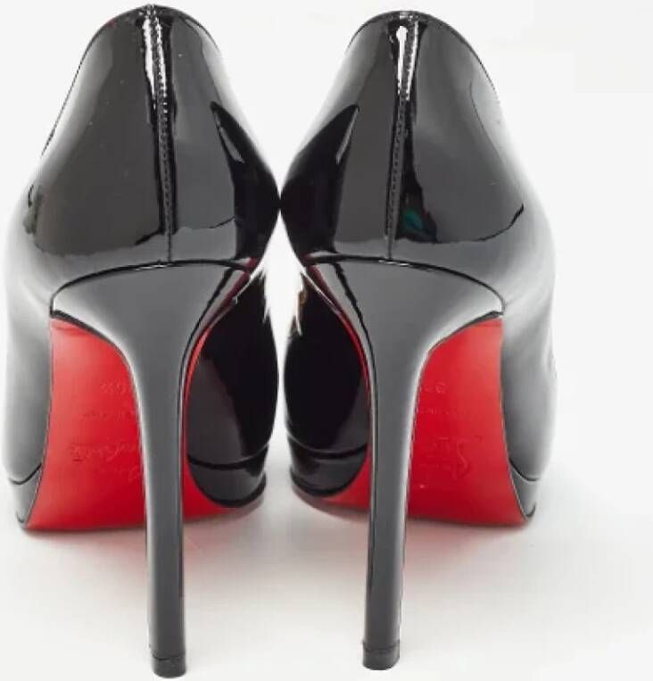 Christian Louboutin Pre-owned Leather heels Black Dames