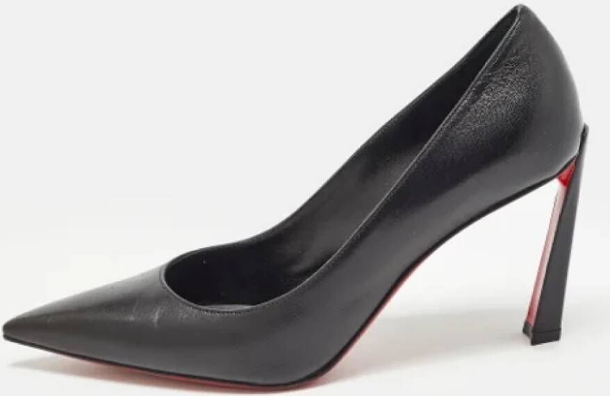 Christian Louboutin Pre-owned Leather heels Black Dames