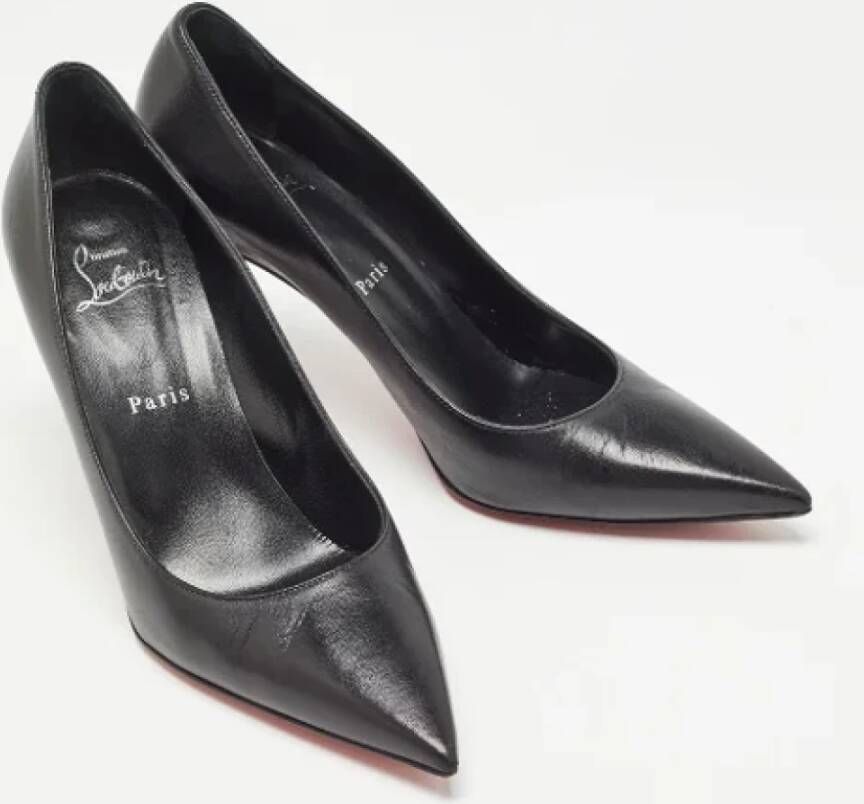 Christian Louboutin Pre-owned Leather heels Black Dames