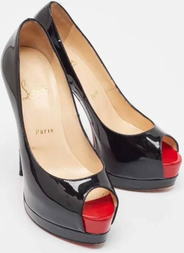 Christian Louboutin Pre-owned Leather heels Black Dames