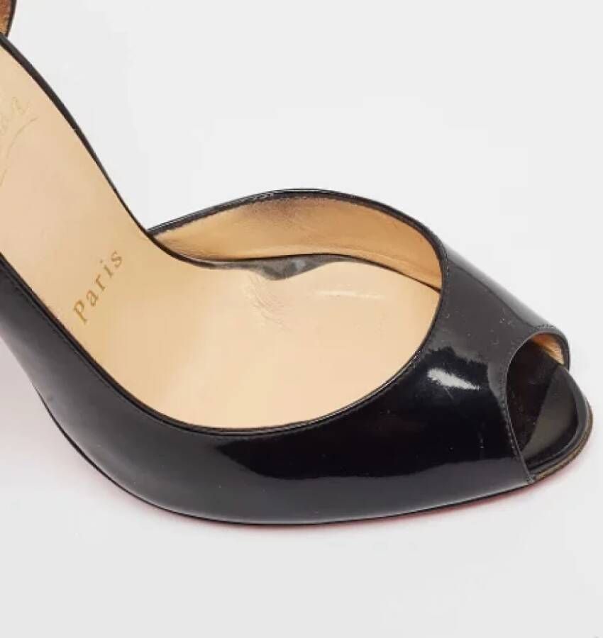 Christian Louboutin Pre-owned Leather heels Black Dames