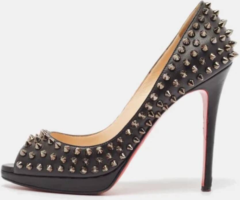 Christian Louboutin Pre-owned Leather heels Black Dames