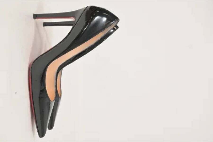 Christian Louboutin Pre-owned Leather heels Black Dames