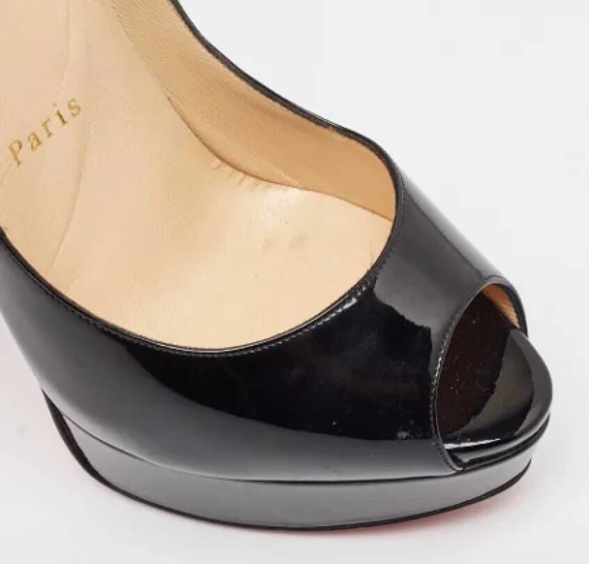 Christian Louboutin Pre-owned Leather heels Black Dames