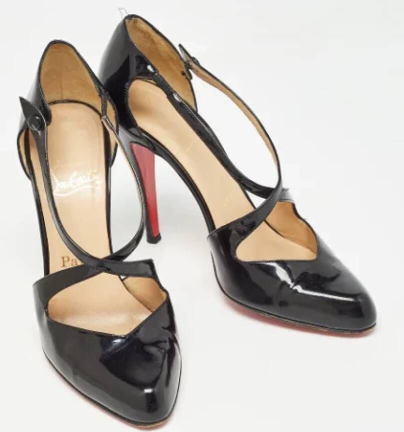 Christian Louboutin Pre-owned Leather heels Black Dames