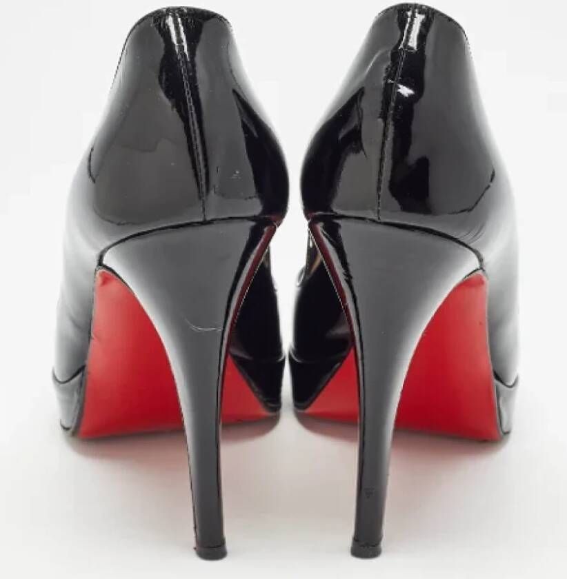 Christian Louboutin Pre-owned Leather heels Black Dames