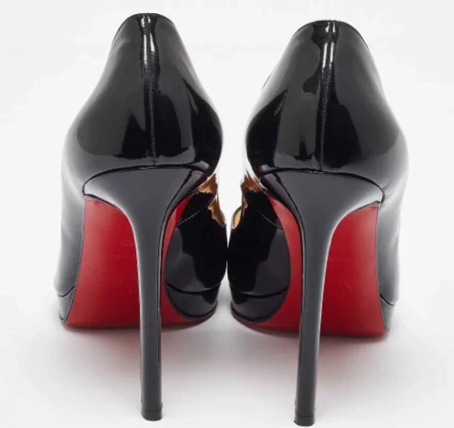 Christian Louboutin Pre-owned Leather heels Black Dames