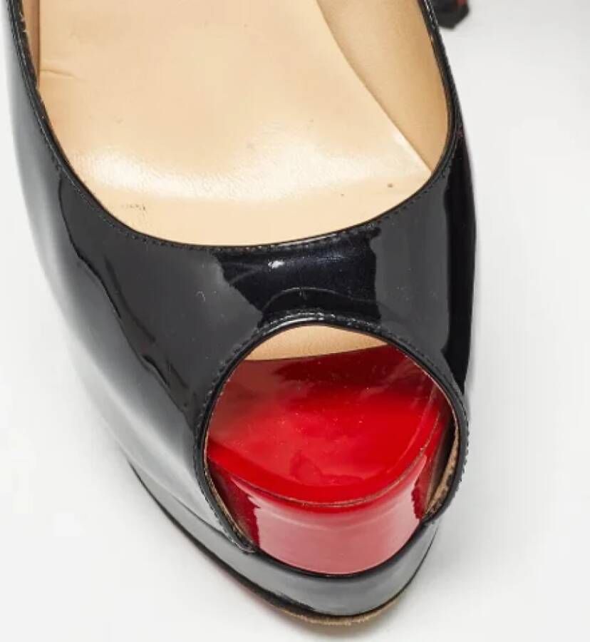 Christian Louboutin Pre-owned Leather heels Black Dames