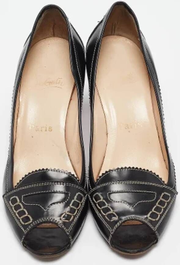 Christian Louboutin Pre-owned Leather heels Black Dames