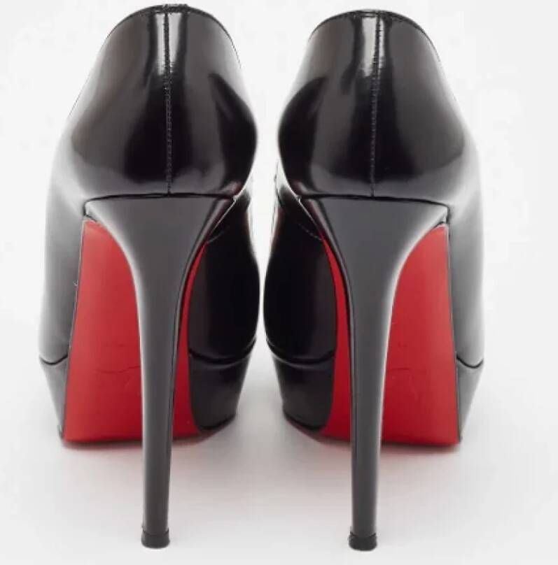 Christian Louboutin Pre-owned Leather heels Black Dames