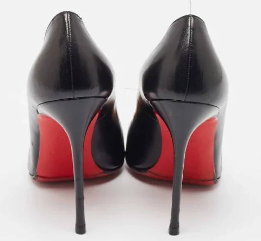 Christian Louboutin Pre-owned Leather heels Black Dames