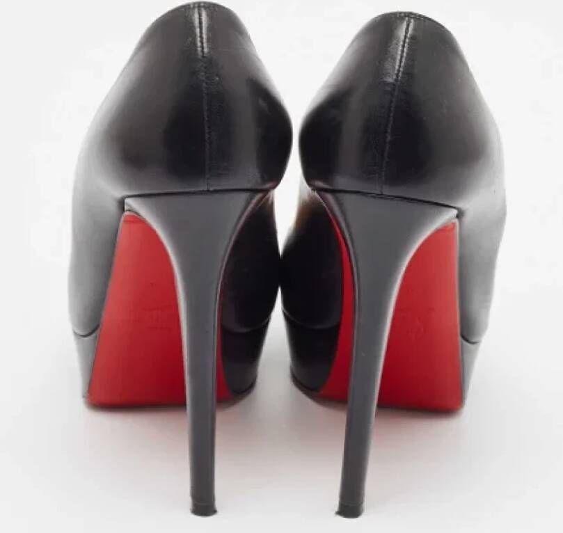 Christian Louboutin Pre-owned Leather heels Black Dames