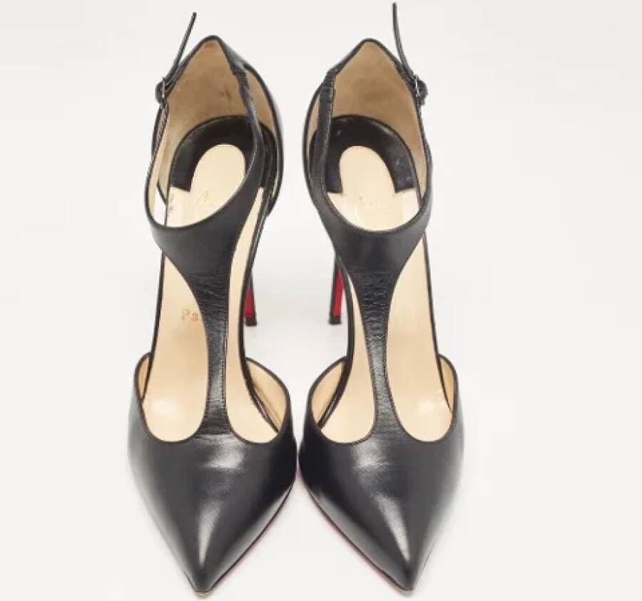 Christian Louboutin Pre-owned Leather heels Black Dames