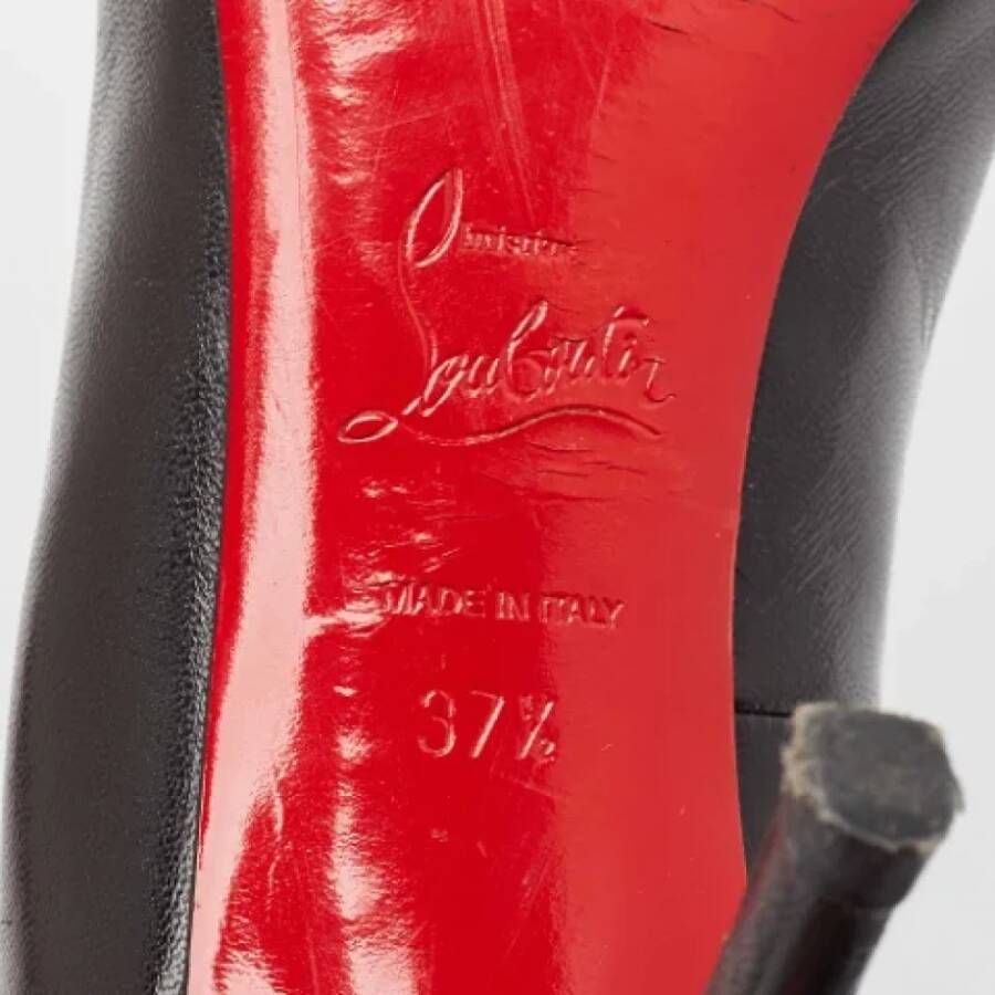 Christian Louboutin Pre-owned Leather heels Black Dames