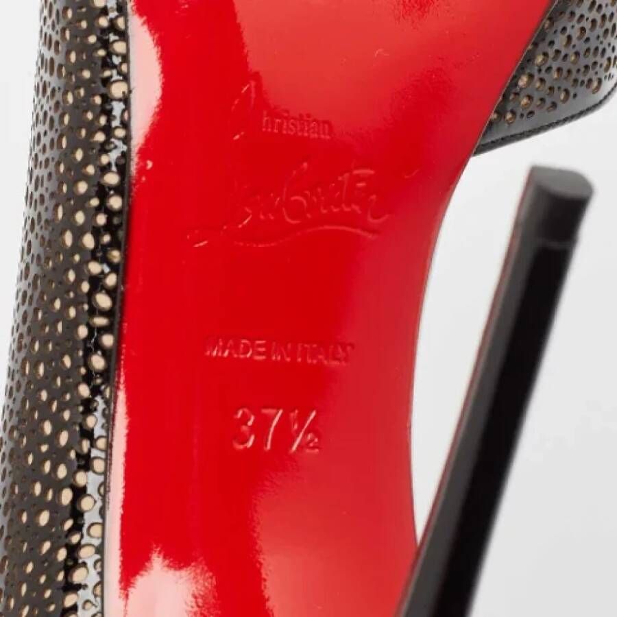 Christian Louboutin Pre-owned Leather heels Black Dames