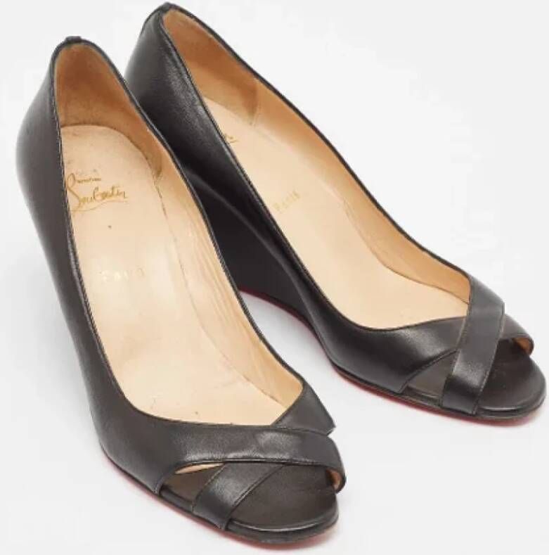 Christian Louboutin Pre-owned Leather heels Black Dames