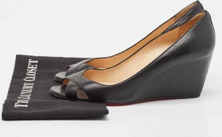 Christian Louboutin Pre-owned Leather heels Black Dames