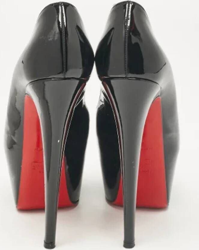 Christian Louboutin Pre-owned Leather heels Black Dames