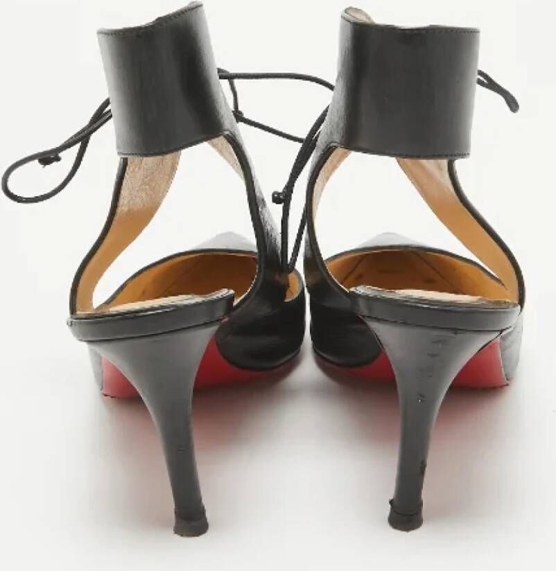 Christian Louboutin Pre-owned Leather heels Black Dames