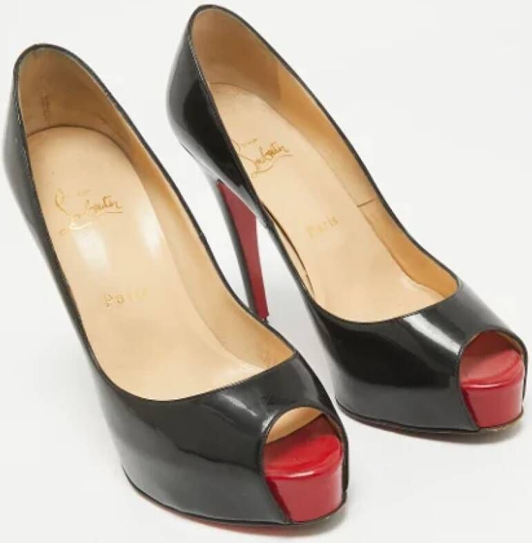 Christian Louboutin Pre-owned Leather heels Black Dames