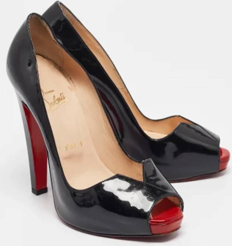 Christian Louboutin Pre-owned Leather heels Black Dames