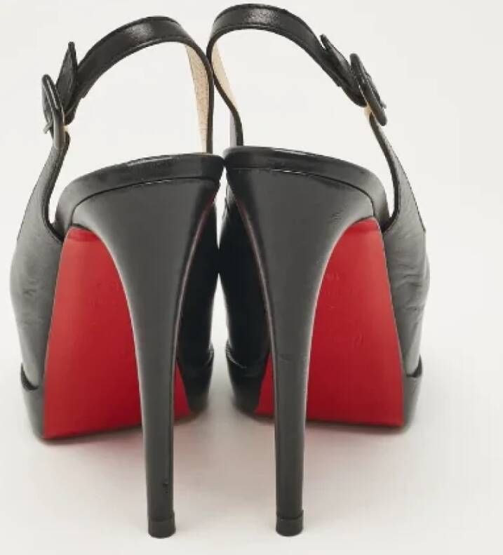 Christian Louboutin Pre-owned Leather heels Black Dames