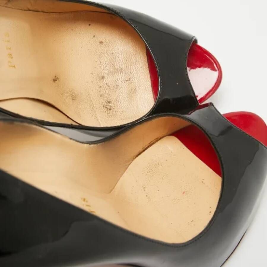 Christian Louboutin Pre-owned Leather heels Black Dames