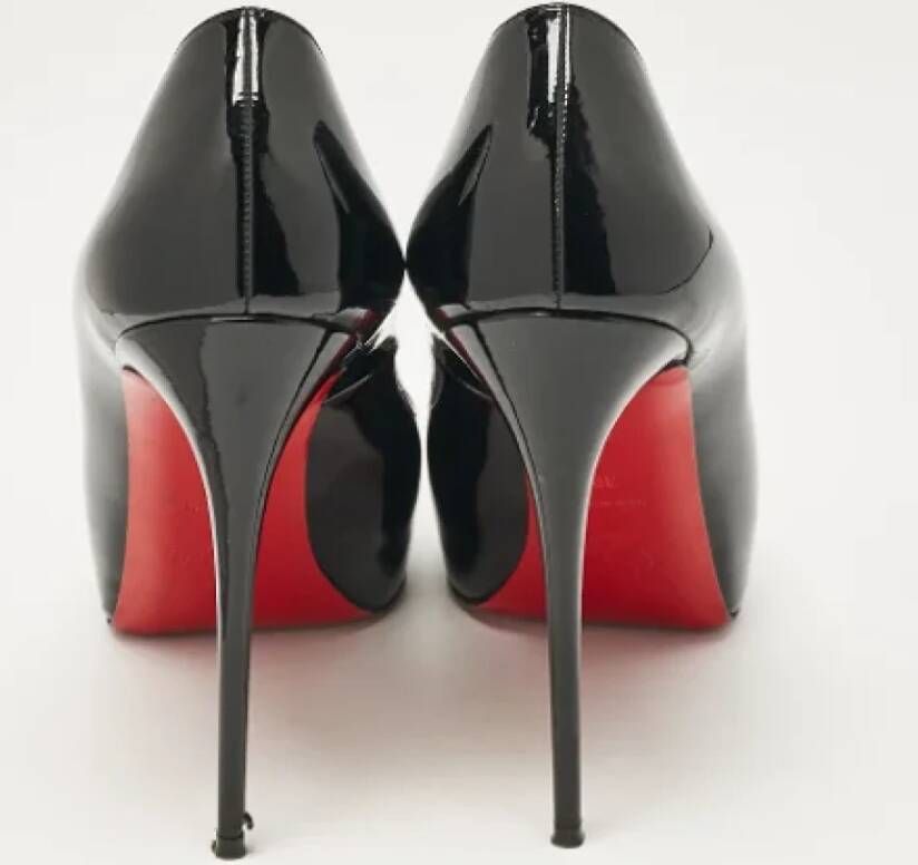 Christian Louboutin Pre-owned Leather heels Black Dames