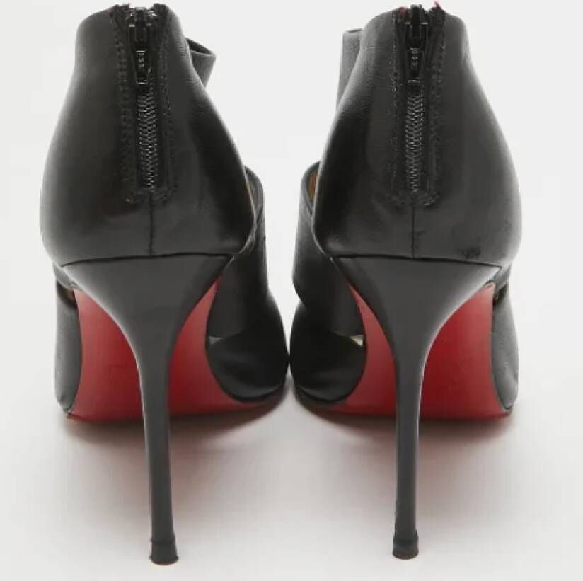 Christian Louboutin Pre-owned Leather heels Black Dames