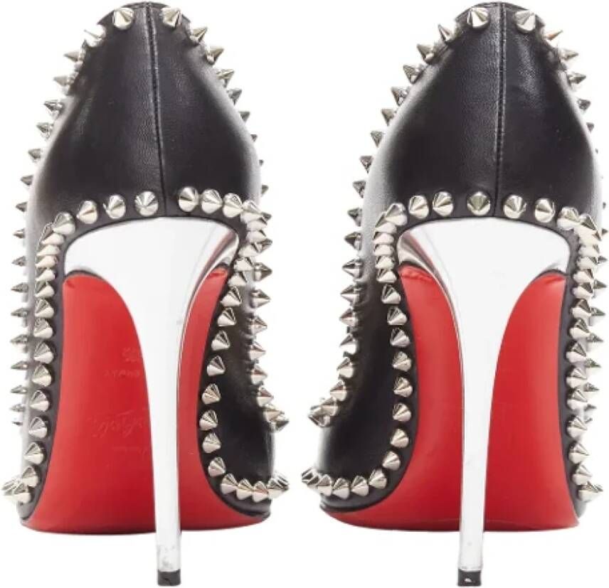 Christian Louboutin Pre-owned Leather heels Black Dames