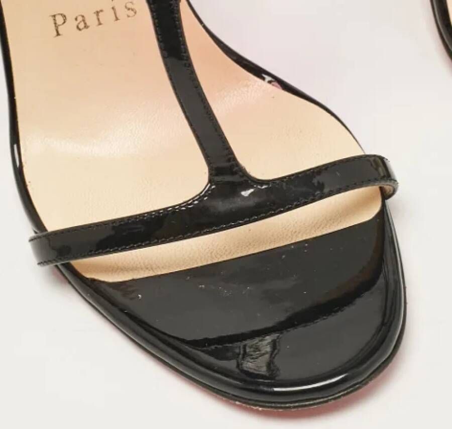 Christian Louboutin Pre-owned Leather heels Black Dames