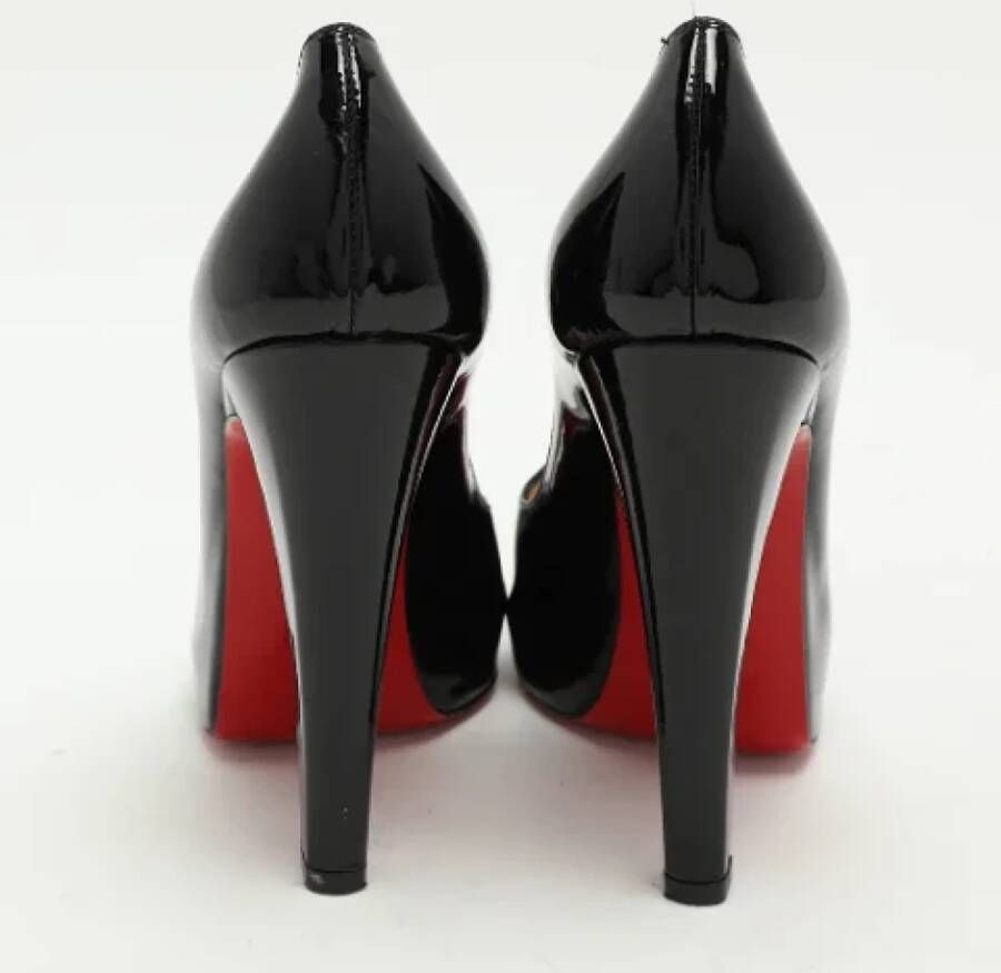 Christian Louboutin Pre-owned Leather heels Black Dames