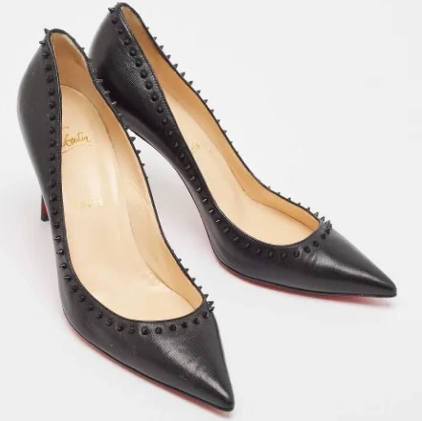 Christian Louboutin Pre-owned Leather heels Black Dames