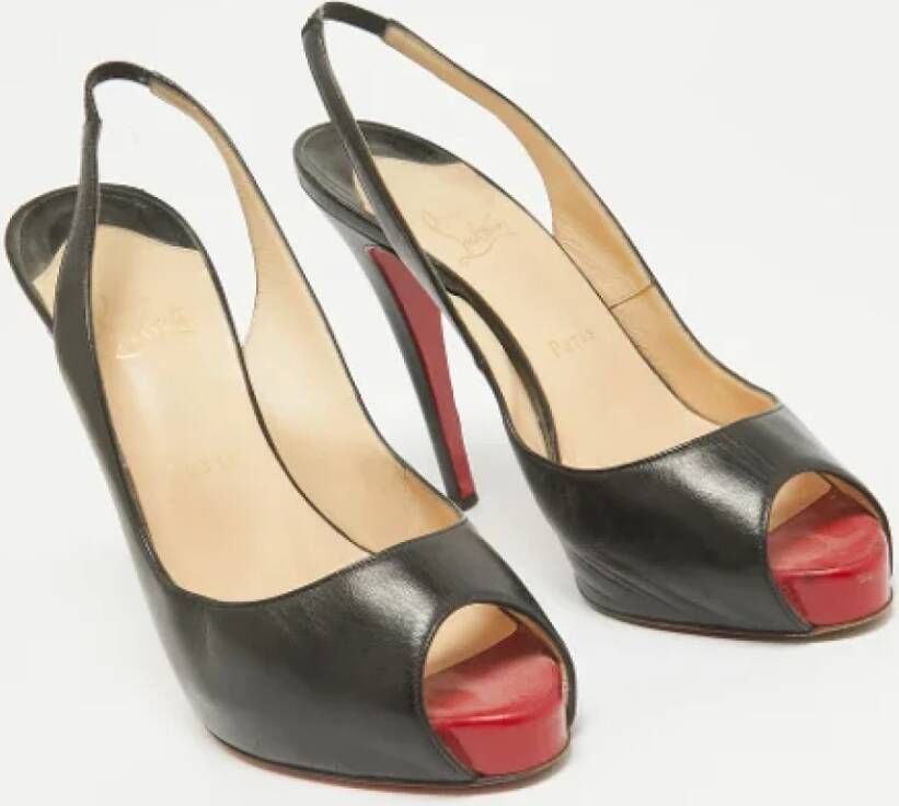 Christian Louboutin Pre-owned Leather heels Black Dames