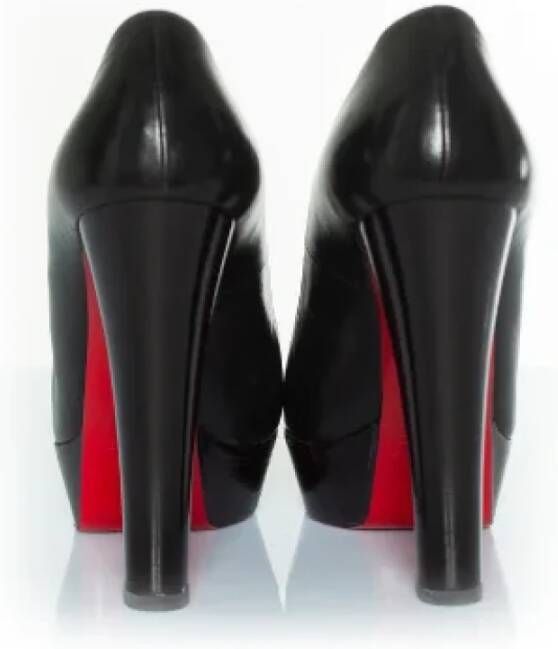 Christian Louboutin Pre-owned Leather heels Black Dames