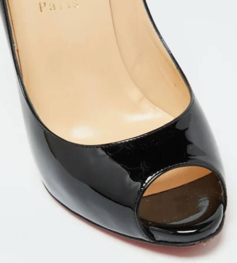 Christian Louboutin Pre-owned Leather heels Black Dames