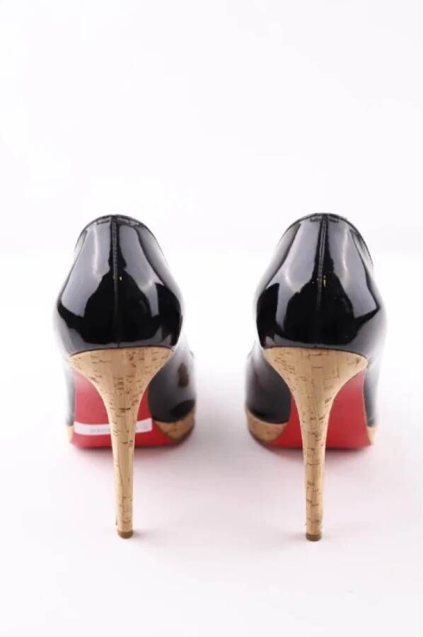 Christian Louboutin Pre-owned Leather heels Black Dames