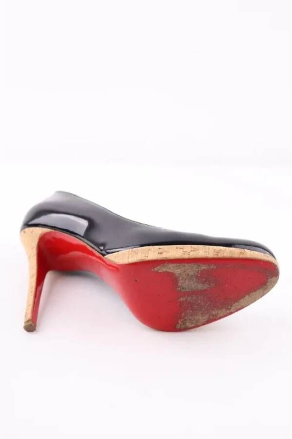 Christian Louboutin Pre-owned Leather heels Black Dames