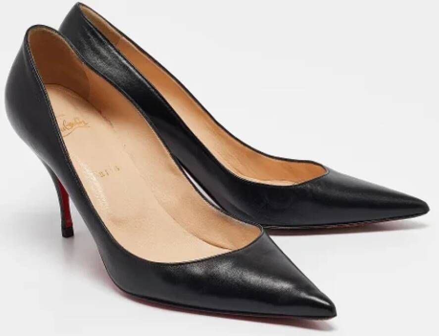 Christian Louboutin Pre-owned Leather heels Black Dames