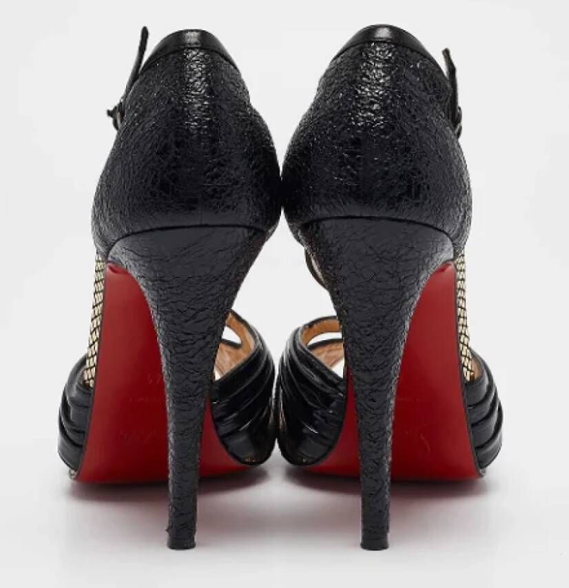 Christian Louboutin Pre-owned Leather heels Black Dames