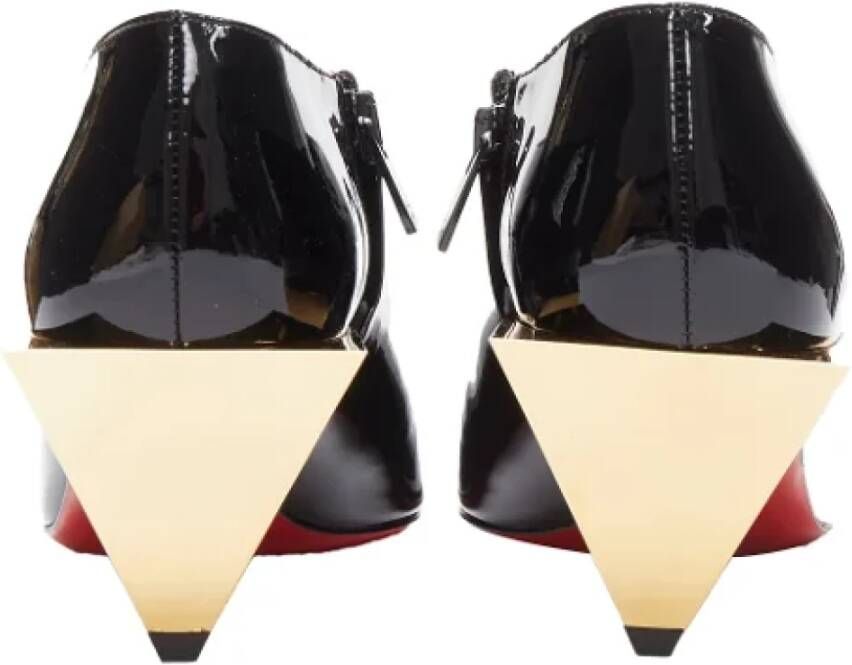 Christian Louboutin Pre-owned Leather heels Black Dames