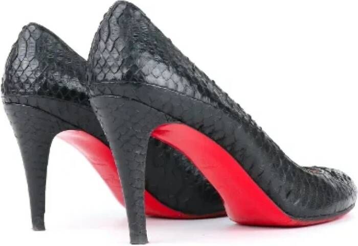 Christian Louboutin Pre-owned Leather heels Black Dames