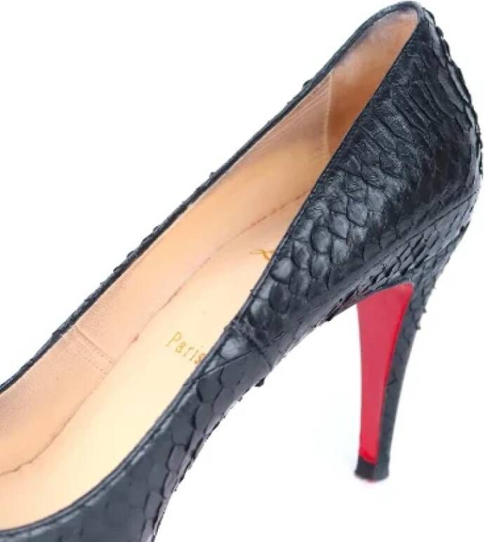 Christian Louboutin Pre-owned Leather heels Black Dames